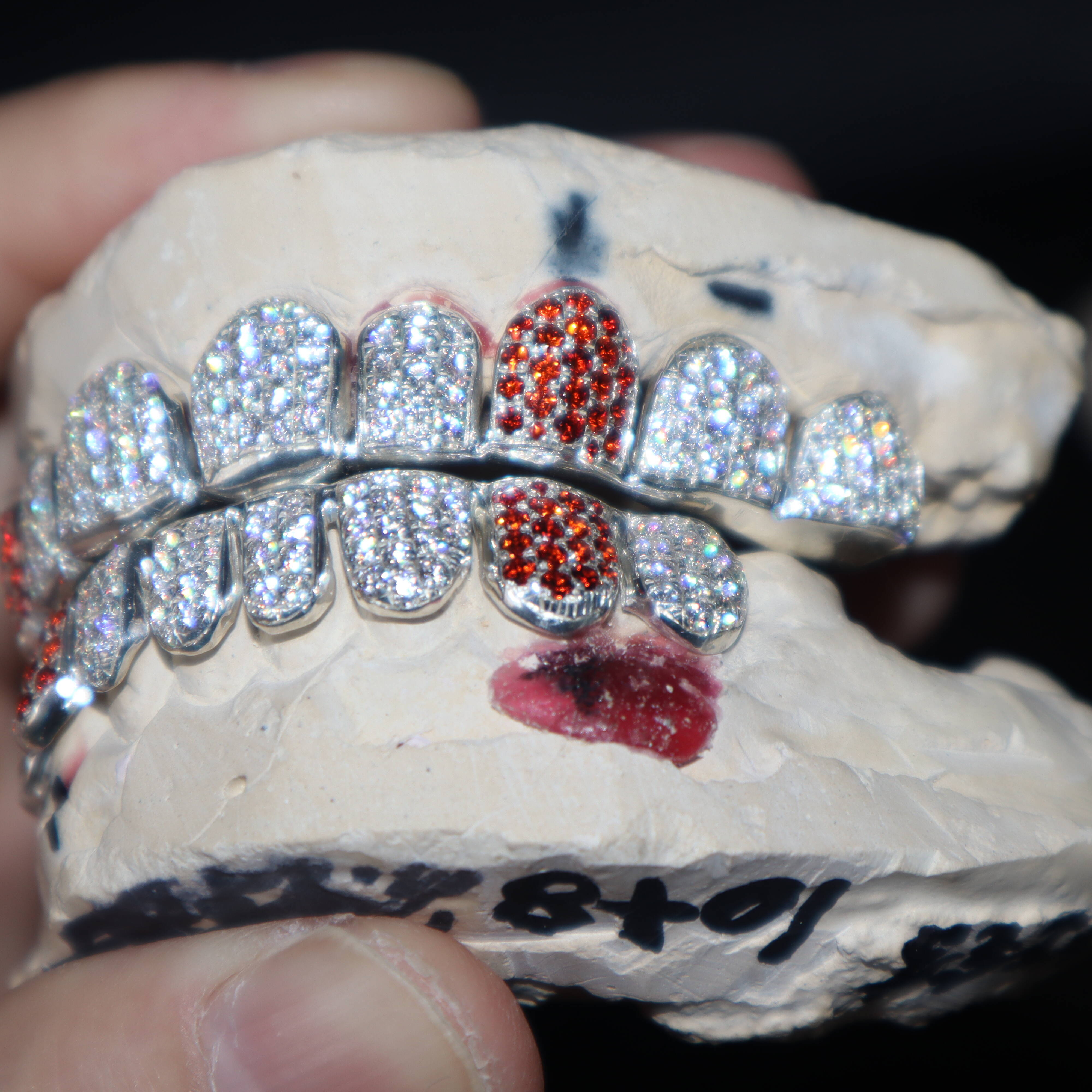 Zero Tariff Custom Made Iced Out 925 Silver Grills VVS Moissanite Diamonds Perm Cut 10 Top Bottom Gold Dental Teeth Grillz