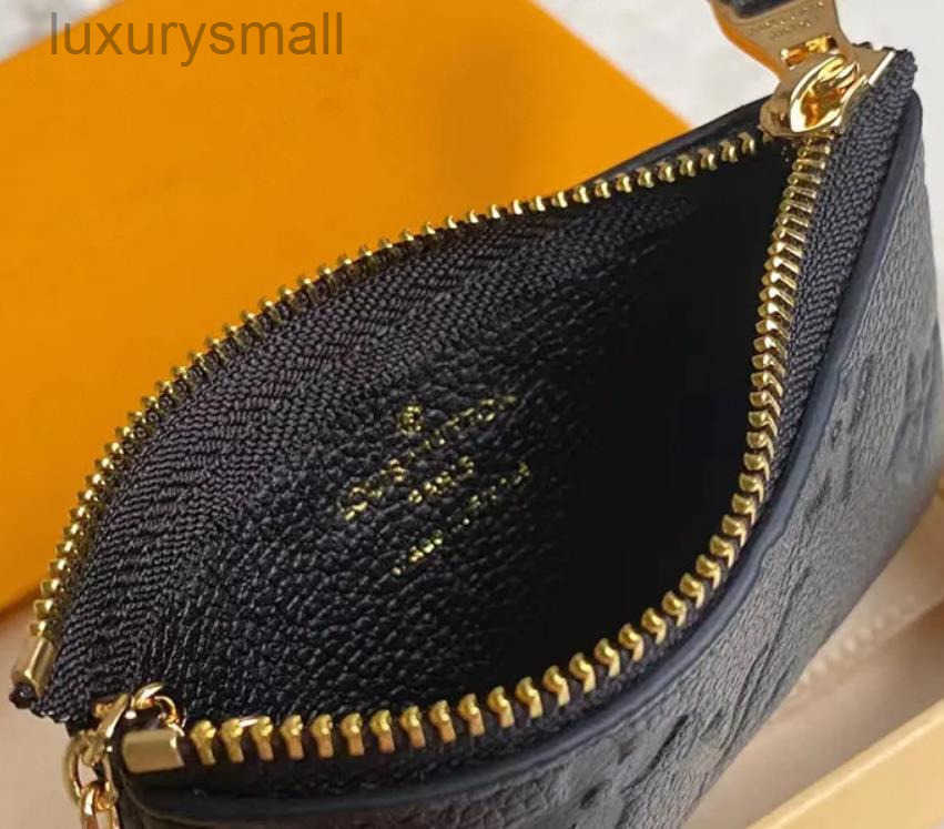 Luxury Designer Keychain pouch Leather coin purse Fashion Zipper pocket Charm Bag Keychains Key Ring Accessories