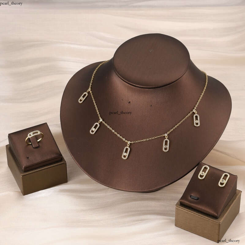 UILZ S353 2025 Wholesale New Design Bright High-Quality VVS Moissanite Necklace Suitable for Women Fashion Jewelry Set