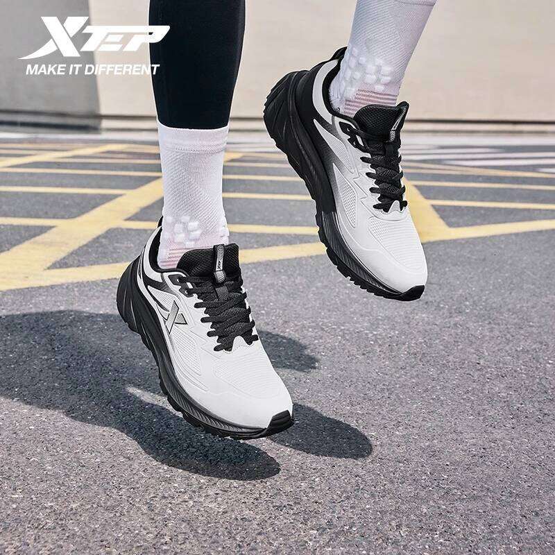 Xtep Male's Running Shoes Lightweight Breathable Shock Absorption Wear-Resistant Durability Cushioning Sneakers 875419110002 X251225