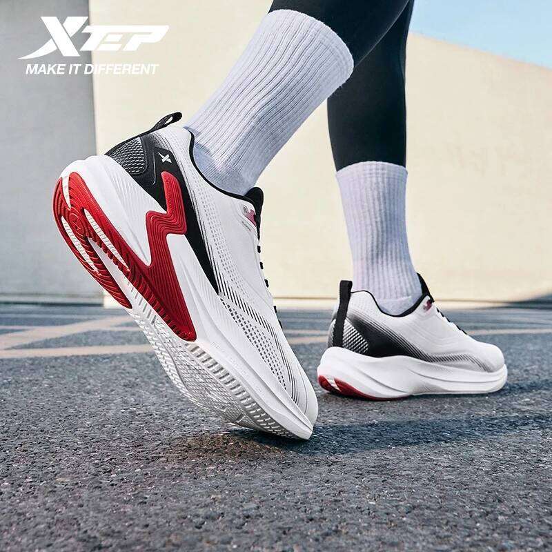 Xtep Male's Running Shoes 2025 Winter Non-Slip Breathable Mesh Cushioning Lightweight Soft Comfortable Sneakers 875419110015 X251225