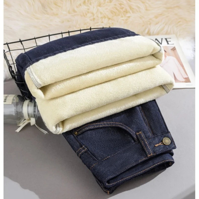 Winter Fleece Lined Jeans for Woman Y2k Pants Wide Leg Blue Loose Straight Trousers Pear Shape Body Comfort Fashion Trend 251225