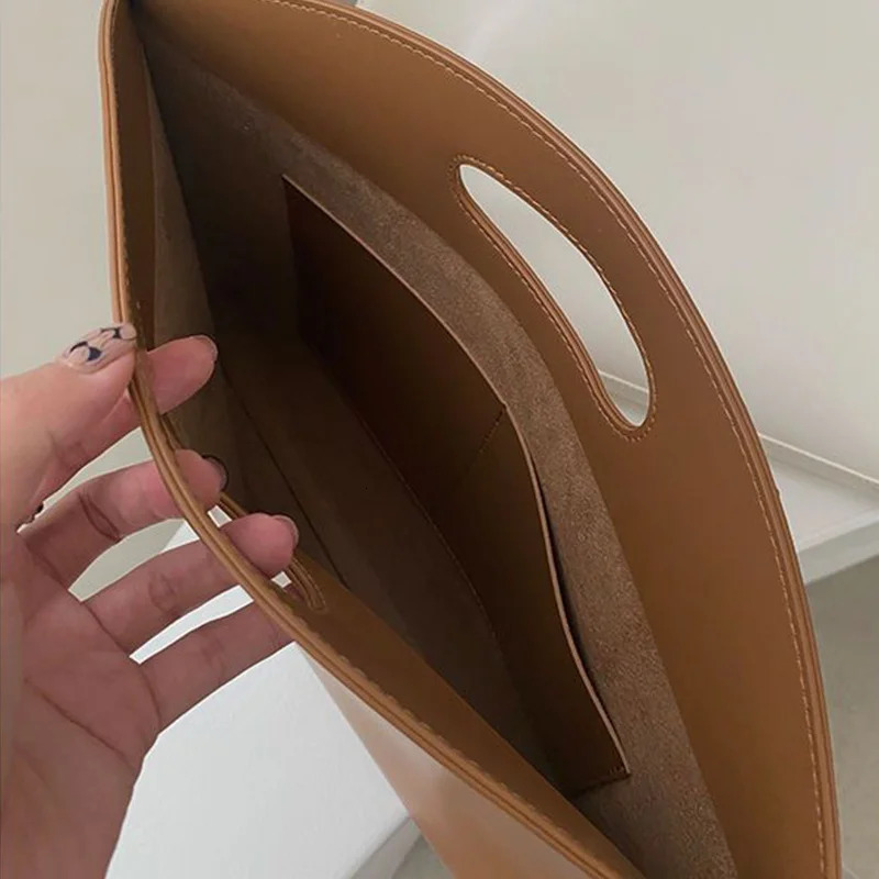 Womens Leather Handbag Large Capacity File Bag and Versatile Commuter Briefcase Clutch Stylish Envelope Design 1100368158