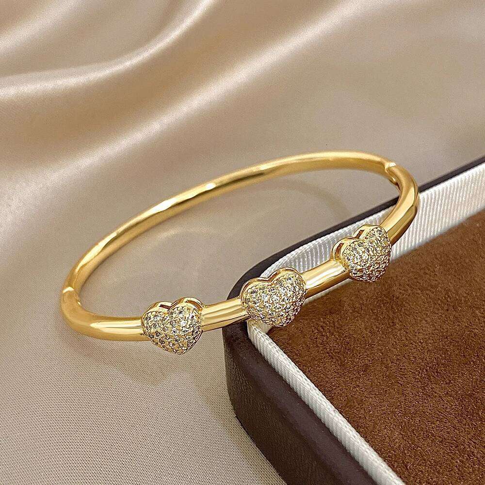 Exquisite Gold Plated Zircon Heart Charm for Women Minimalist Geometric Spring Open Bangle Bracelet Female Jewelry Gift