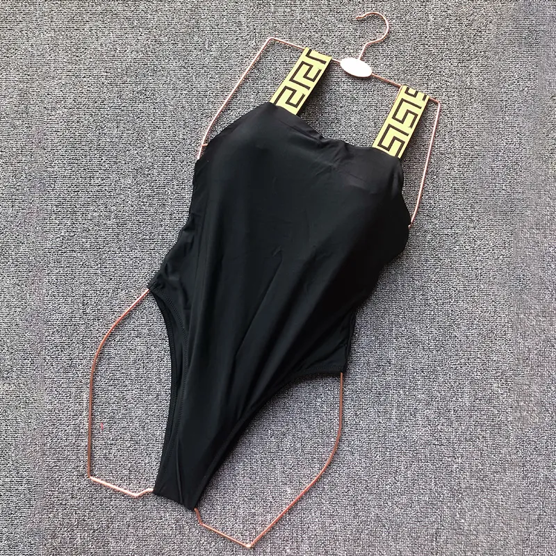 19SS Designers Bikini Women Sexy Swimwear 2 piece Bras Sets Swimsuit Bandage Bathing Suits pad Fashion Swimsuits S-XL