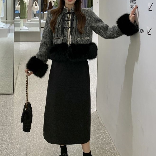 Real Autumn Socialite Heavy Craft Elegant Pearl-Trimmed Classic Style Pink Short Jacket and Skirt Suit 250211