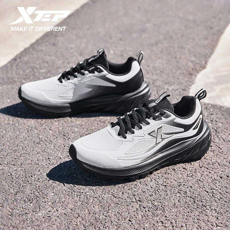 Xtep Male's Running Shoes Lightweight Breathable Shock Absorption Wear-Resistant Durability Cushioning Sneakers 875419110002 X251225