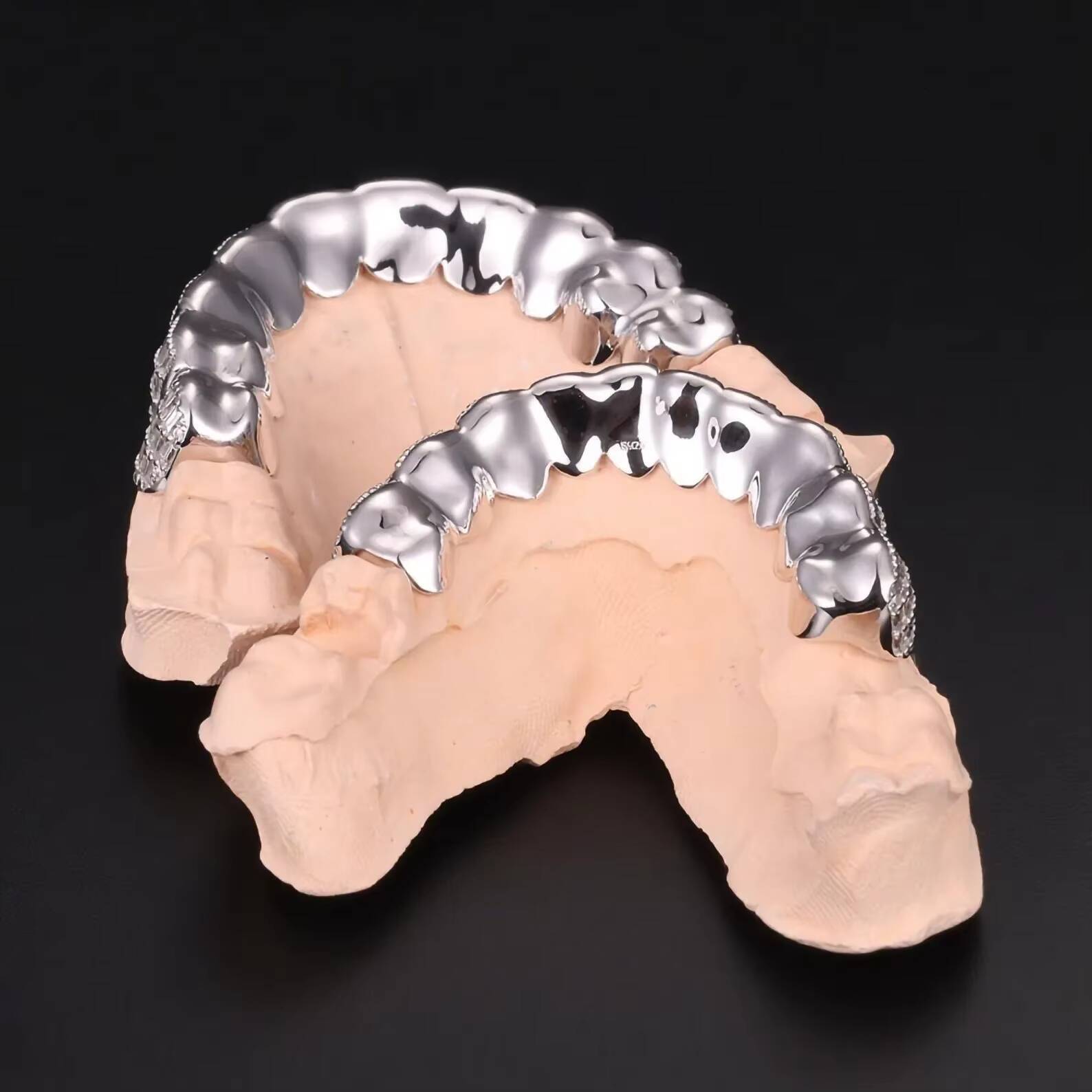 925 Silver Round Cut Moissanite Diamond Grills Stylish Iced Hip Hop Teeth Jewelry Fine Grillz for Men Women Perfect Gift