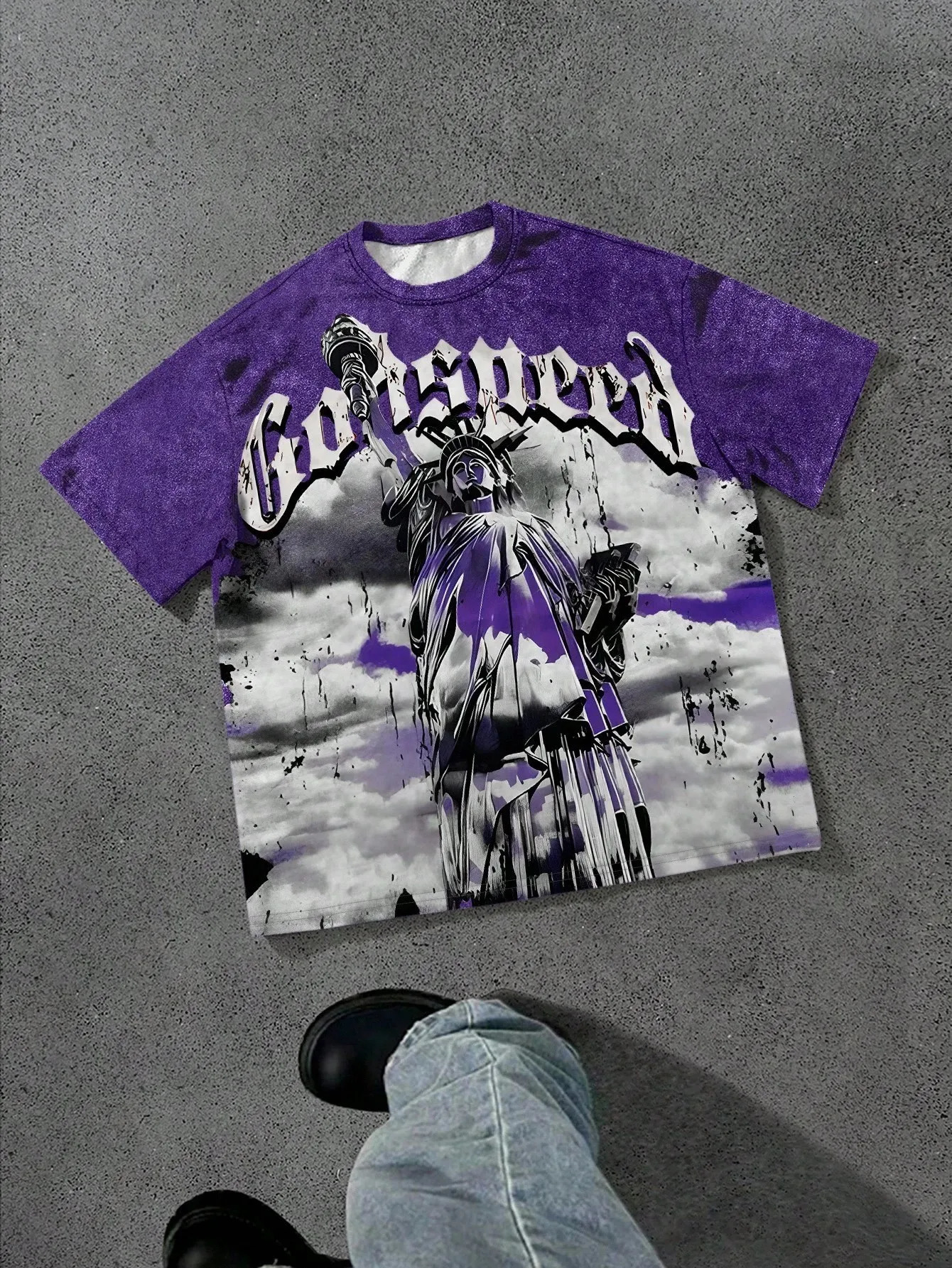 The mens Tshirt for the summer of features a casual fashionable soft and breathable 3D angel pattern print 251225