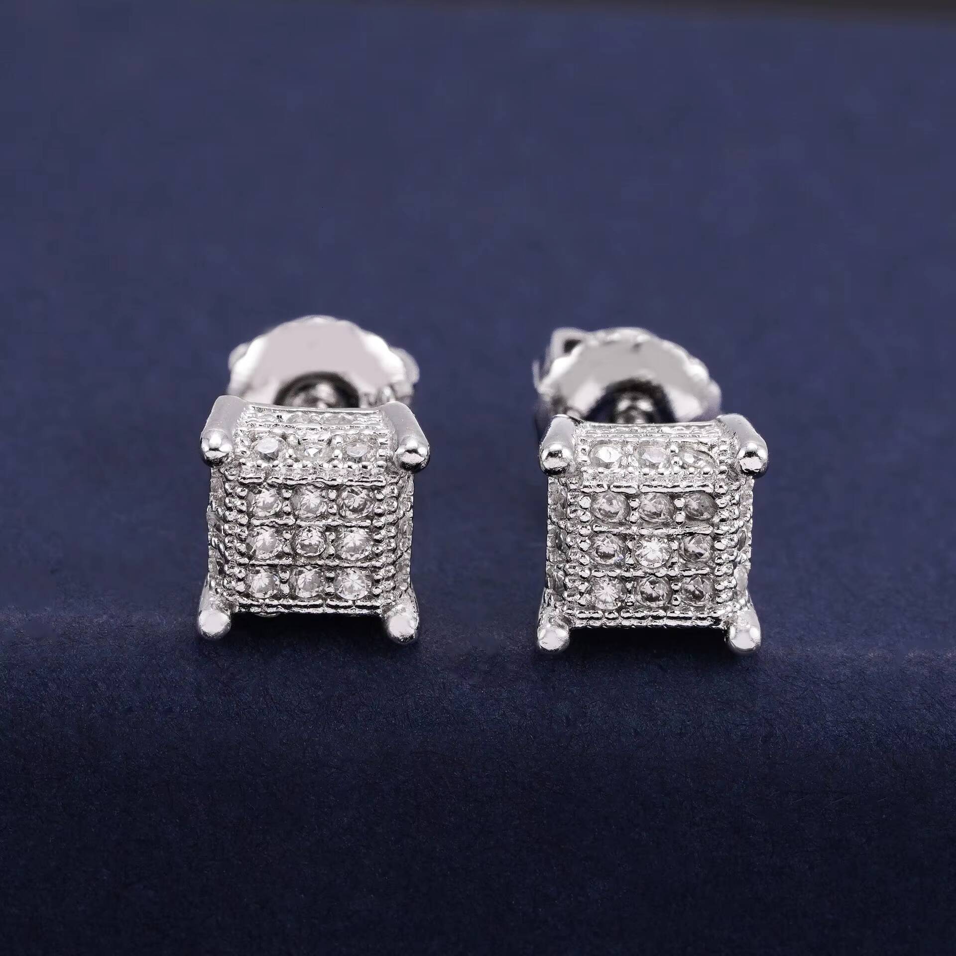 Customize Classic Diamond VVS1 D Color Moissanite Earrings 925 Sterling Silver with 18k White Gold Wholesale at Factory Price