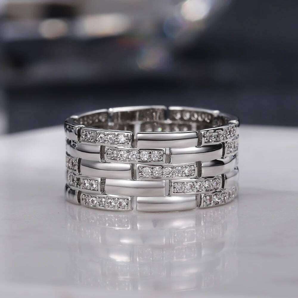 Huitan Classic Design Silver Color Women Wedding Engagement Rings Stylish Daily Wear Party Accessories Brilliant CZ Jewelry Gift