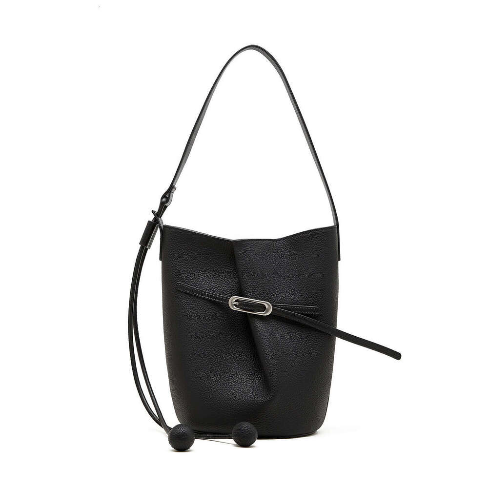 Fashion Top Layer Cowhide Bucket Niche Design Sense Simple Commuting Large Capacity Versatile Shoulder Genuine Leather Women S Bag High Quality Luxury