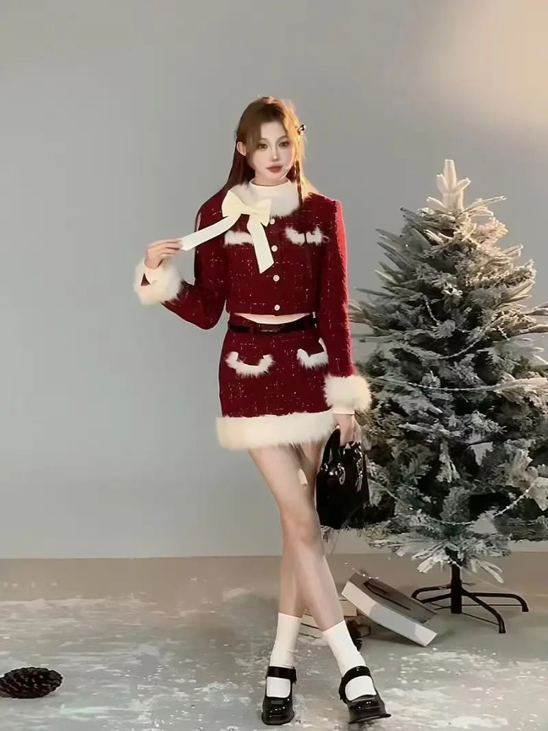 Winter Womens Two Pieces Set Red Tweed Suit with Blazer and Skirt Buttons Chic French Fashion for Casual Formal Events 251211