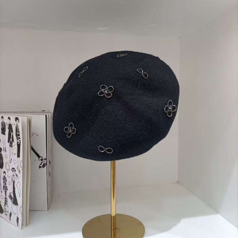 Women's Beret Cap Autumn Winter New Style Tweed Fashionable Atmosphere Face-Slimming Trendy Winter Warm Black red Beige Warm for Ladies Coats Dre