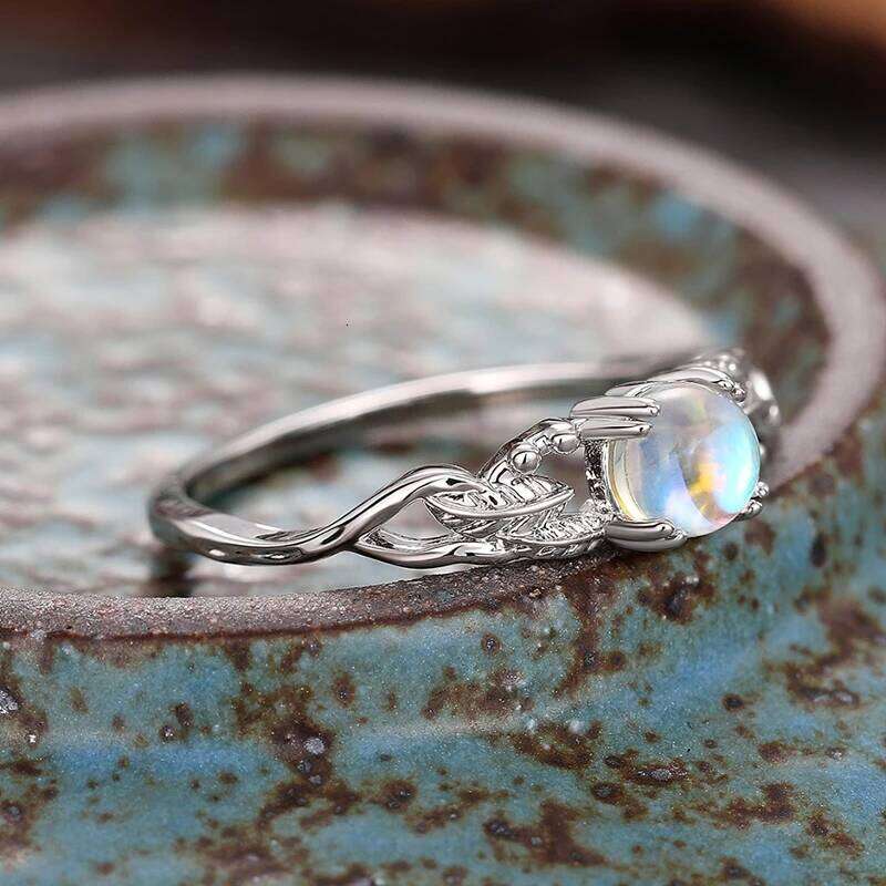 Huitan Imitation Moonstone Women with Delicate Leaves Creative Design Temperament Elegant Female Rings Vintage Jewelry