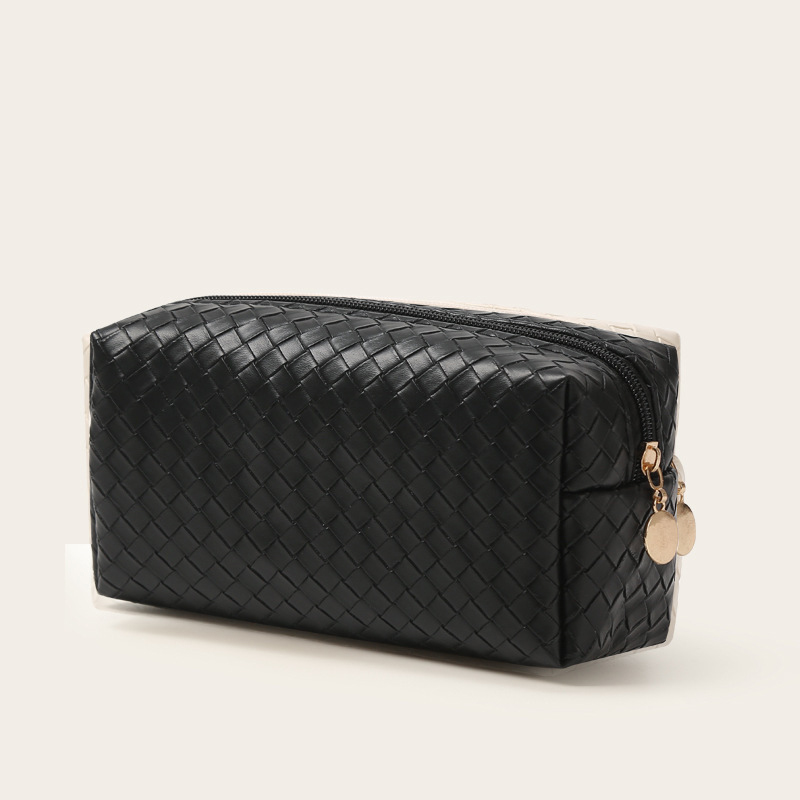 2025 Vintage light luxury large-capacity hand-held makeup bag for women portable travel skincare product partitioned waterproof toiletries storage bag