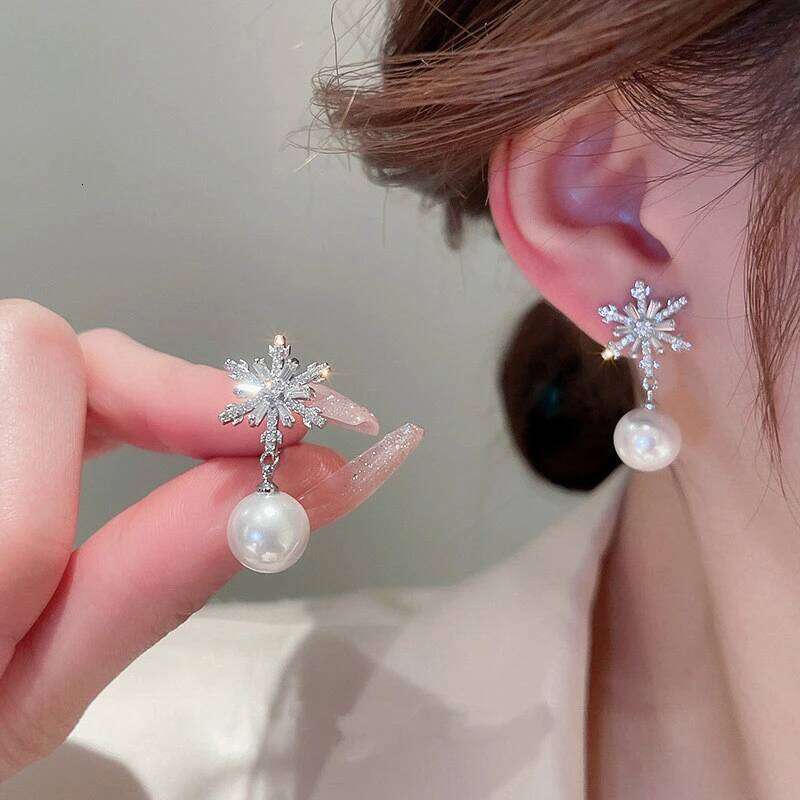 Huitan Luxury Trendy Snowflake Shaped Dangle Earrings with Imitation Pearl Temperament Ear Accessories for Women Fashion Jewelry