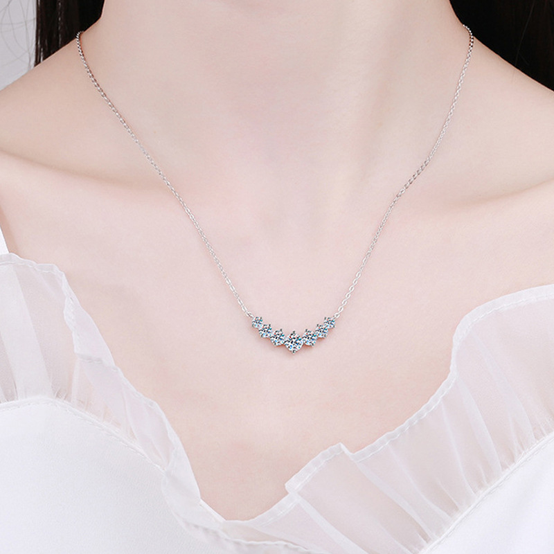 Minimalist Style Design Inlaid With Artificially Cultivated Diamond Necklace Accessories High End And Versatile Pendant Temperament Womens Collarbone 