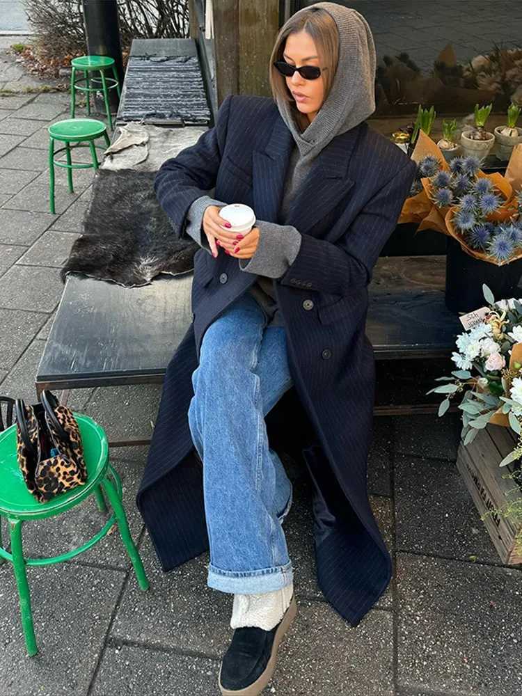 Elegant Striped Womens Long Coat Loose Double Breasted Lapel Pocket Full Sleeve Lady Jacket 2025 Autumn Winter Lady OutwearT251226
