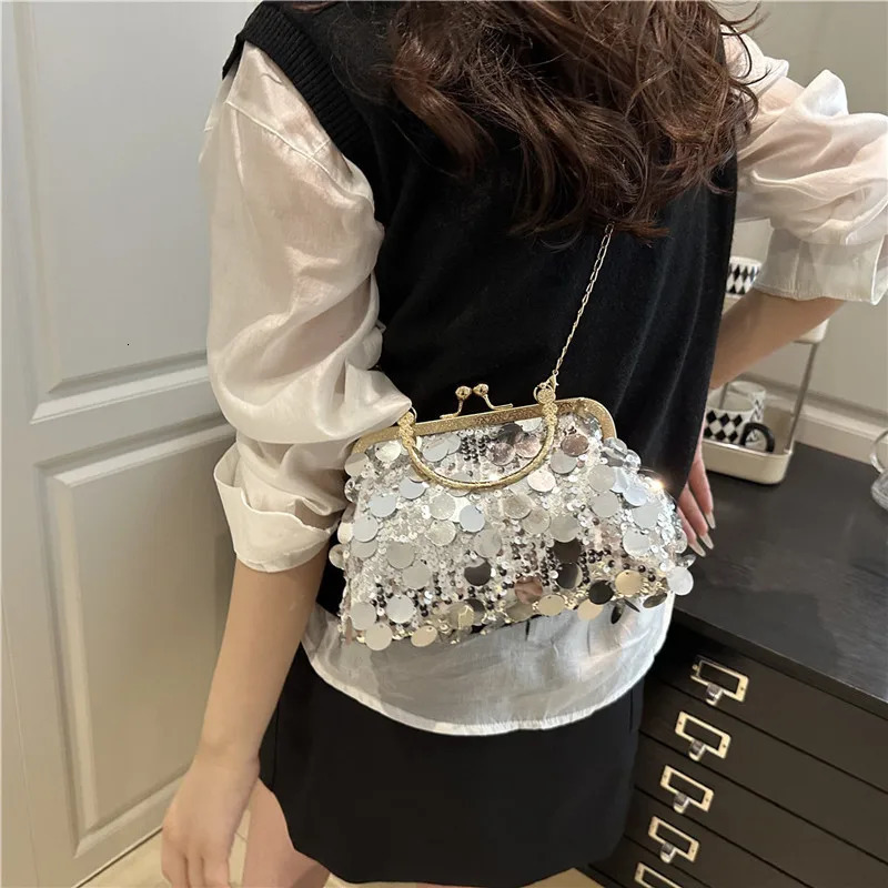 Ladys hand bag sequined clip handbag bag ladys chain dinner bag chain fashion shoulder crossbody bag 251223