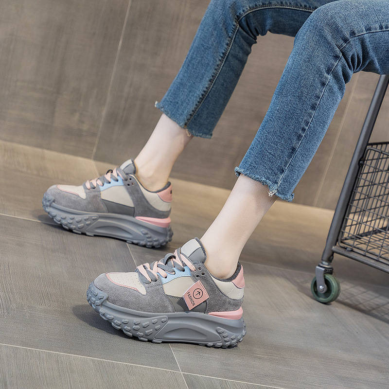 2025 Designer Fashion Women's Handbag Autumn/Winter New Korean Edition Leisure Trend Thick soled Sports Shoes