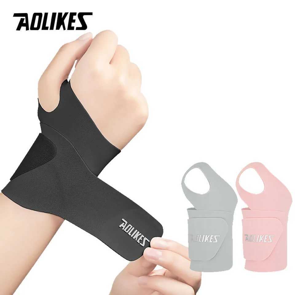 AOLIKES Ultra Thin and Soft Wrist Brace Wrist Wraps for Men and Women Adjustable Wrist Support for Basketball Tennis Badminton M251226