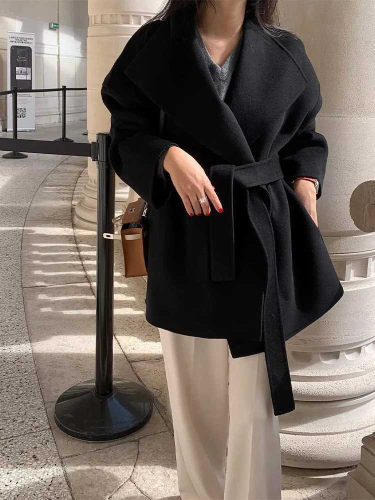 European style new womens fashionable and versatile solid color belted long-sleeved short woolen trench coatT251226