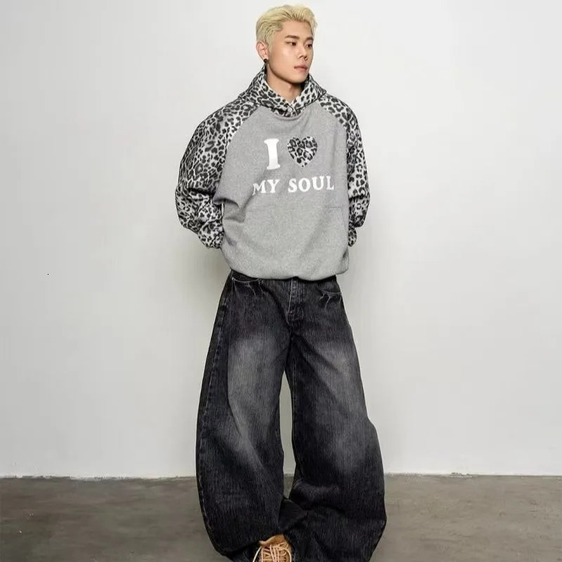 Streetwear leopard print collision color love letter men hoodie Y2K high street goth top casual pullover couple loose sweatshirt 251222