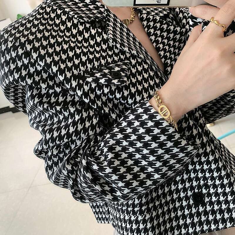 Pendant necklace New Designer Accessories Internet Celebrity Gold Thick Letter Double D Titanium lace Women Hip Hop Pig Nose Collar Bone Versatile