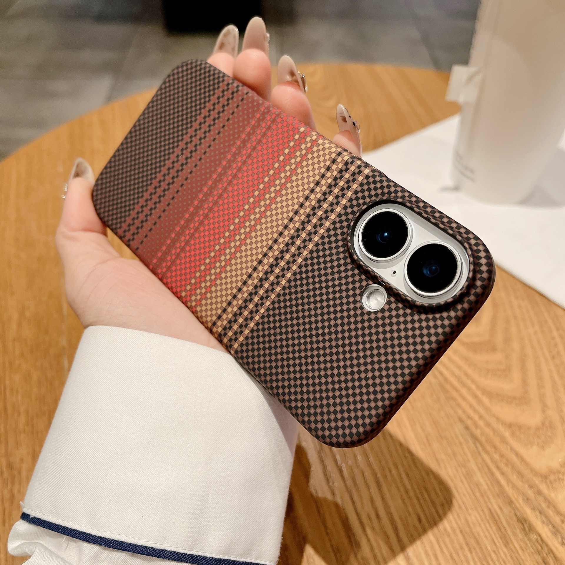 iPhone 17 Kevlar Carbon Fiber Texture Compatible with Apple 16 Pro Max Phone Case Built-in Magnetic 15 Full Coverage Hard