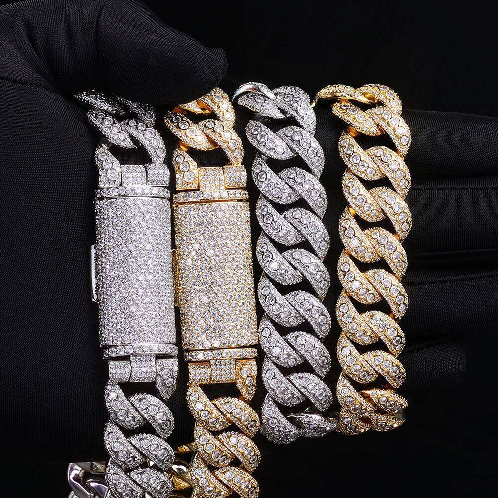jewelry Iced Out Diamond Cuban Link Chain 18MM Personalized Long Buckle Design Chunky Necklace Hip Hop Jewelry for Women