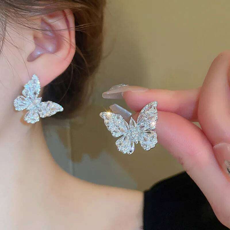 Silver Needle Zircon Butterfly for Women Personality Design Stud Earrings Luxury Fashion New High-grade Charms Jewelry 25H1226
