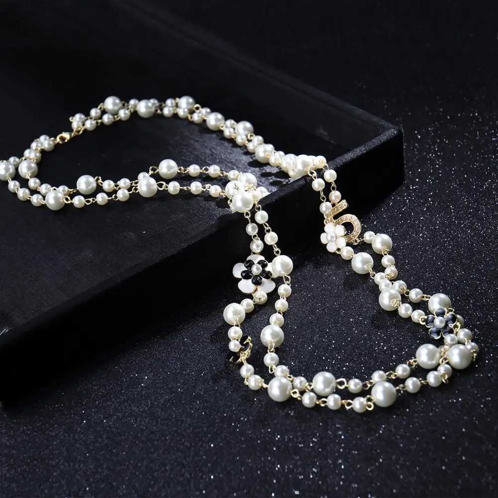 Luxury Long Simulated Pearl Necklace For Women No5 Double Layer Pendant Long CC Necklace Sweater Chain Party Camellia NacklaceXJ251226