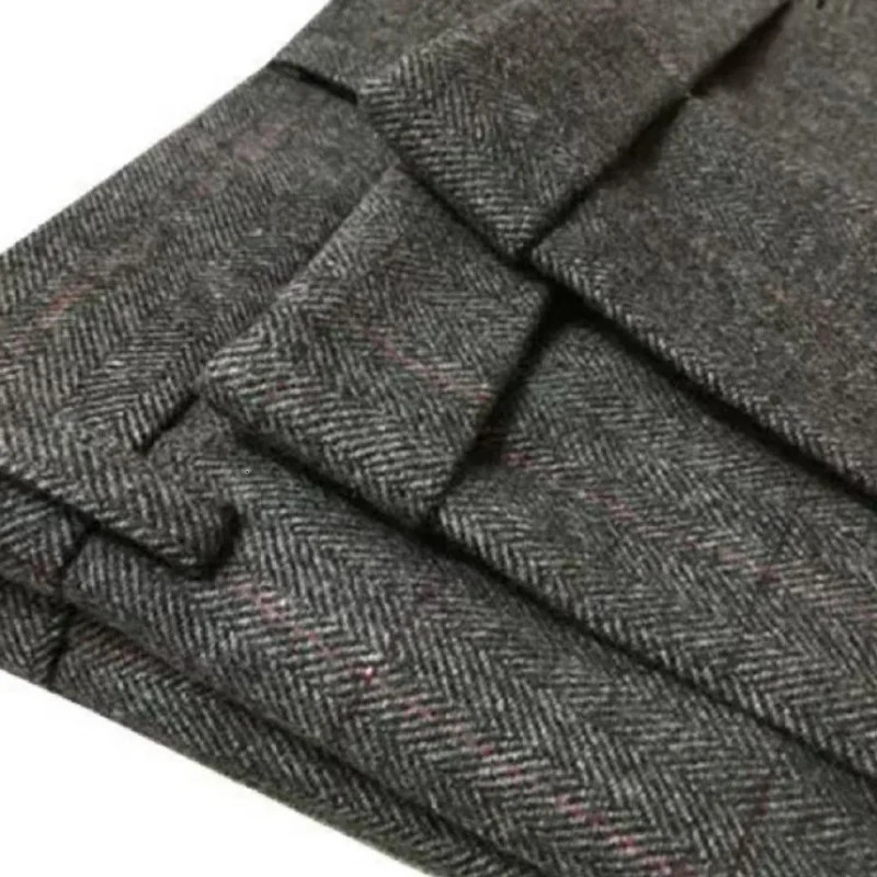 Autumn Warm Wool Herringbone Casual Trousers British Retro Woolen Loose Straight Pants for Men 251226