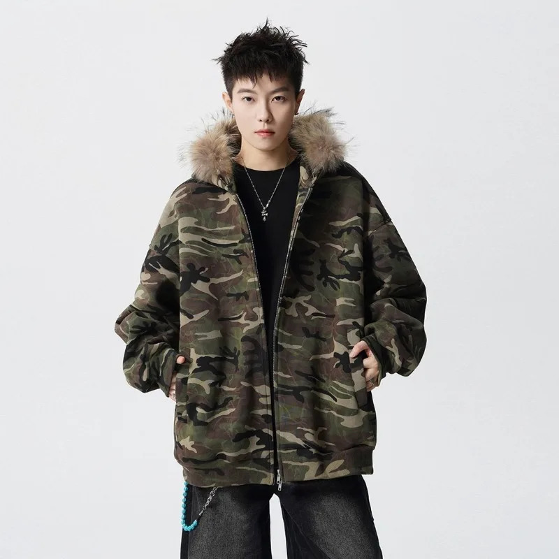 Winter Camouflage Hooded Sweatshirt Cardigan Jacket for Men Loose and Plush Thick Warm Casual Jackets Fur Collar Zipper Top 251222