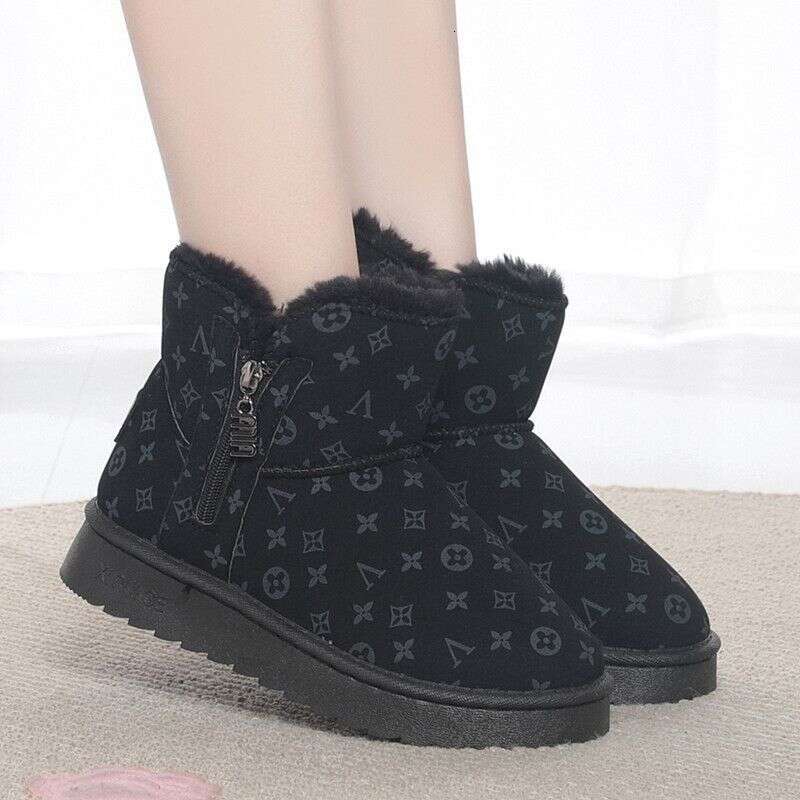 Women's Snow 2025 New Short Boots Winter Outdoor Wear Fleece Lined Thickened Slip-On Warm Cotton Shoes For Women