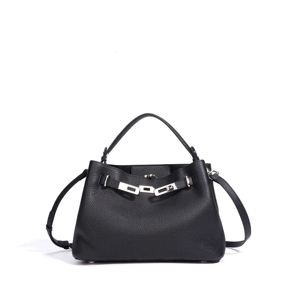 Luxury Shoulder Bags Totes Hobo Top Layer Cowhide Light Casual Large Capacity Women S Crossbody Bag Female Cross Border Genuine Leather High End Feel 