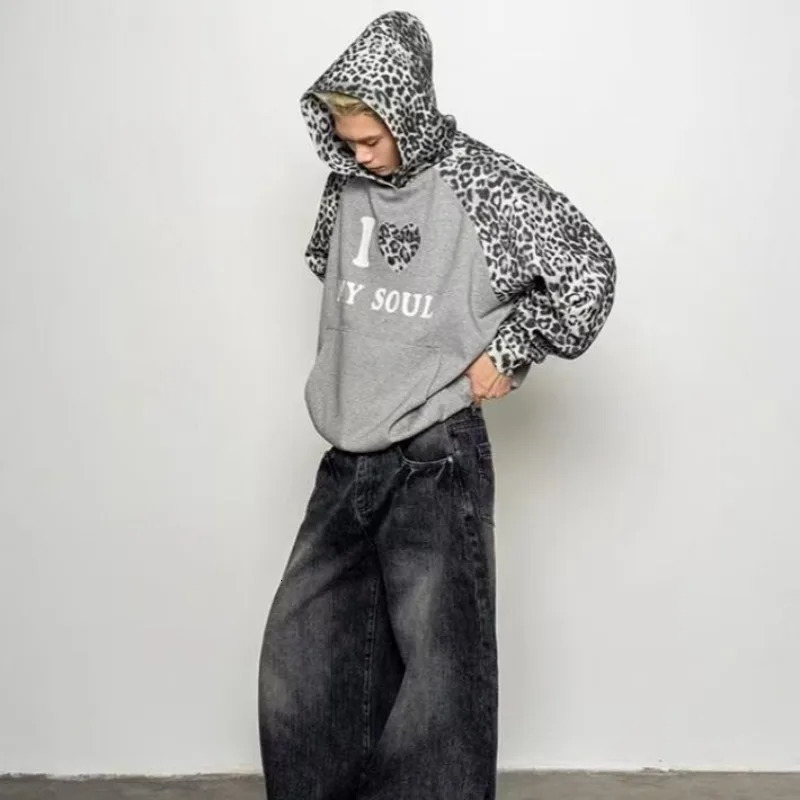 Streetwear leopard print collision color love letter men hoodie Y2K high street goth top casual pullover couple loose sweatshirt 251222