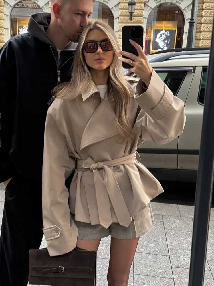 Chic Women Lapel V-neck Belt Trench Coat Casual Lace Up Button Short Thin Windbreak 2026 Spring New Lady Daily Street OuterwearsT251226