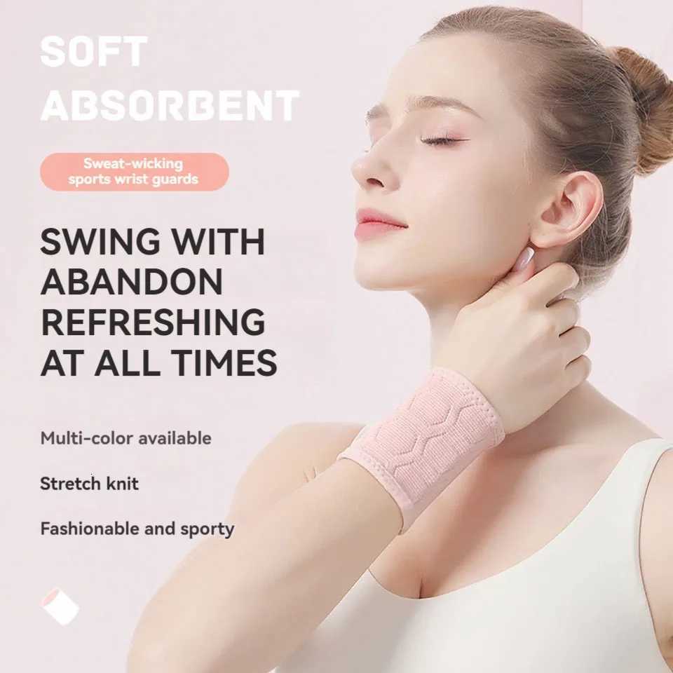 1Pcs Solid Color Basketball Wrist Guard Elastic Compression Wear-resistant Sweat Absorbent Breathable Wrist Guards Volleyball M251226