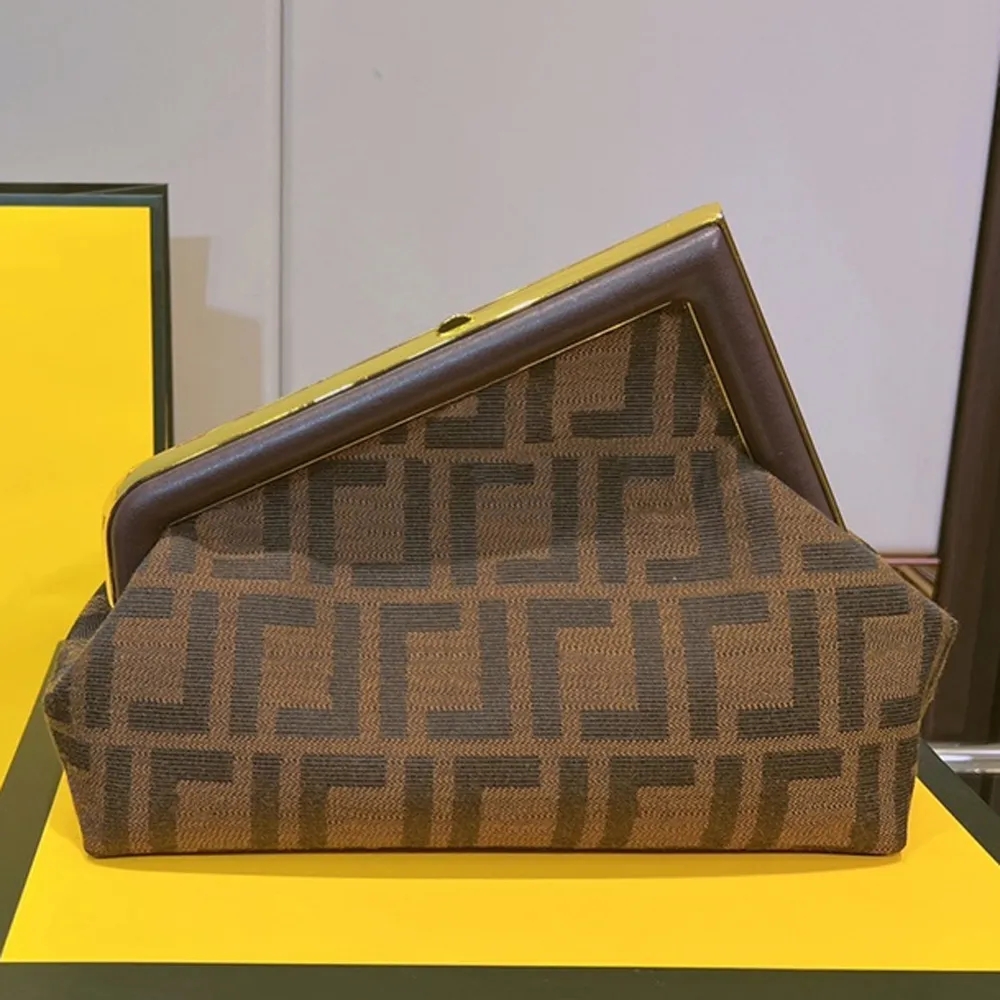 luxurys Designer bags clutch purses chian evening Irregular bag classic hobo underarm bag women Fashion crossbody tote bag handbag cosmetic pochette shoulder Bags