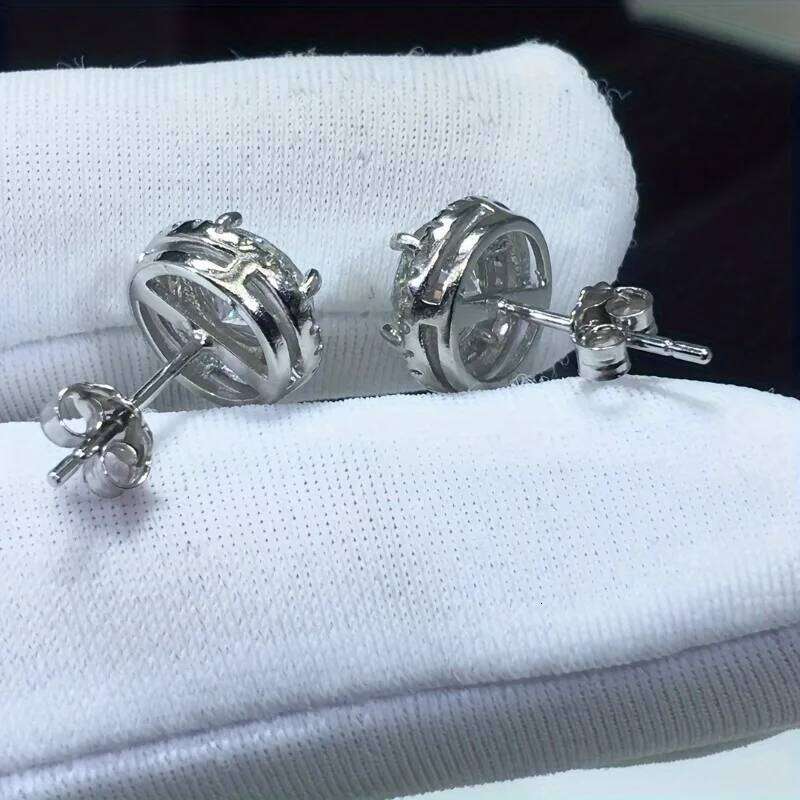 Delicate Small Round Stud Earrings Women with Shiny Cubic Zirconia Simple Versatile for Teens Fashion Jewelry 25H1226