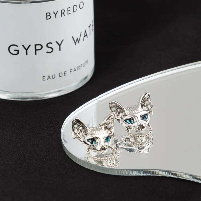 1 Pair Cute Black Cat Stud Earrings for Women Front Back Animal Jewelry Punk Fashion Statement Friendship Piercing Party Gift 25H1226