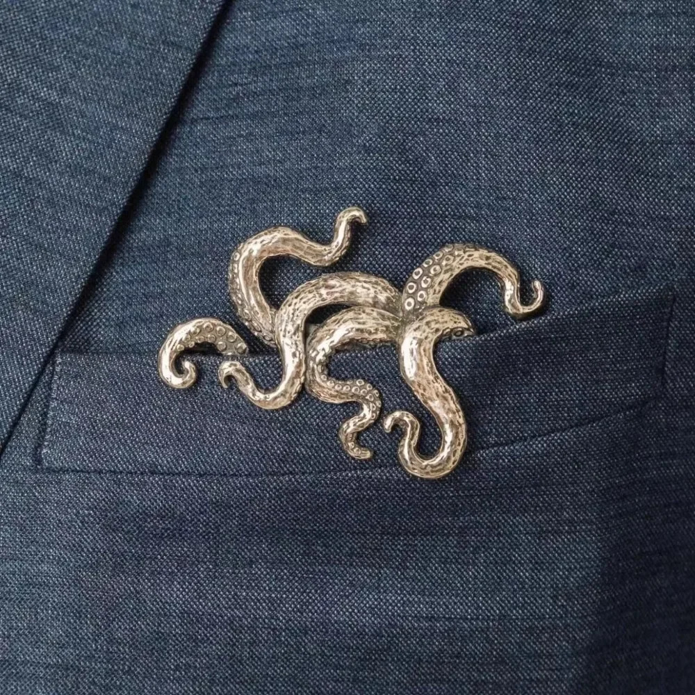 Exquisite Creative Tiger Octopus Animal Brooches for Men Women Tradition Retro Gentleman Suit Coat Neckline Jewelry 251226