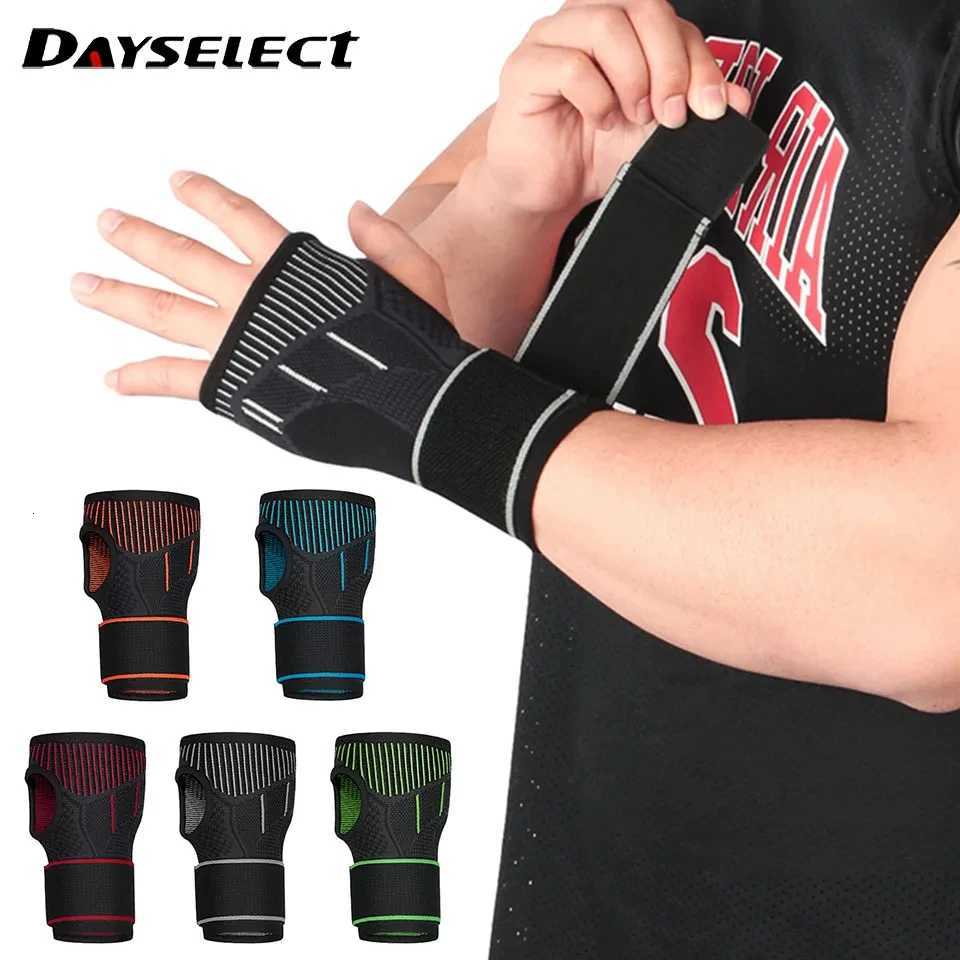 1Pcs Adjustable Bandage Knitted Wrist Cover Sports Pressure Breathable Wrist Guard Basketball Volleyball Fitness Weightlifting M251226