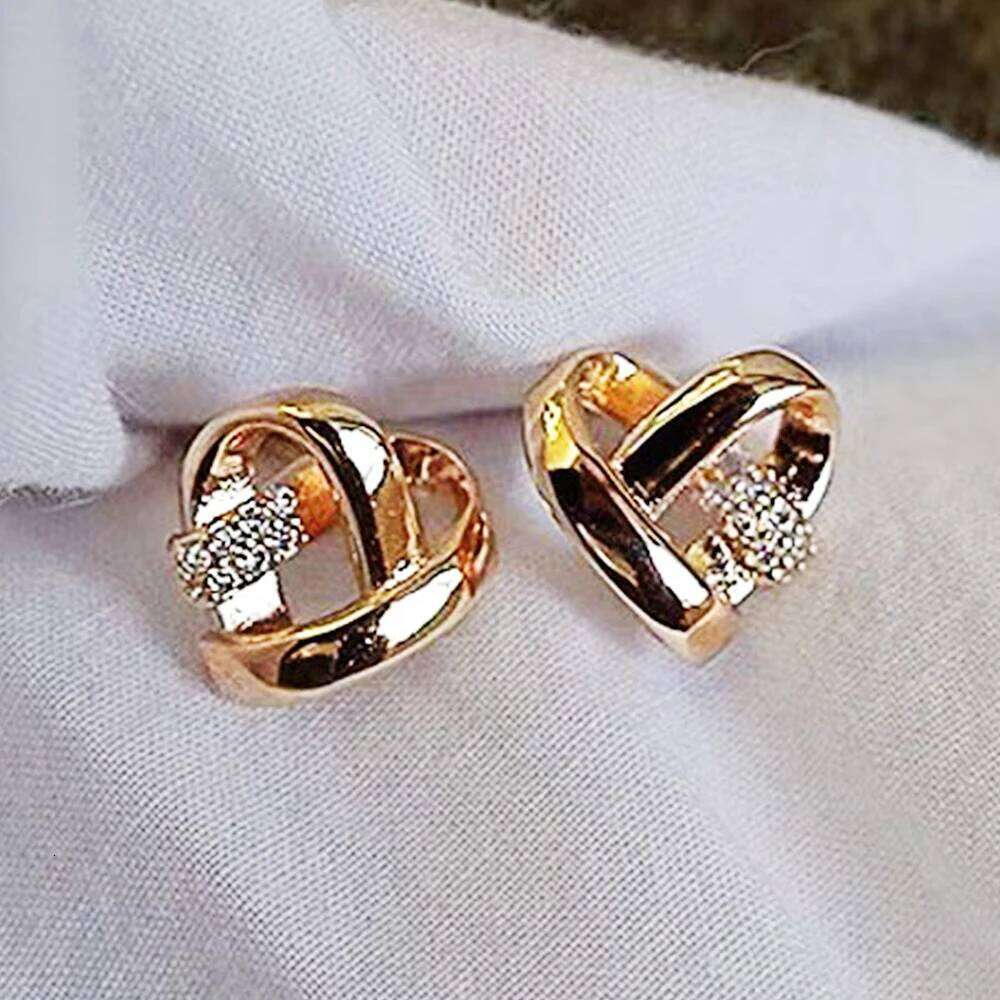 Huitan Eternity Love Ear Stud Piercing Silver Color/Gold Color Fashion Heart Earrings for Women Chic Wedding Jewelry 25H1226