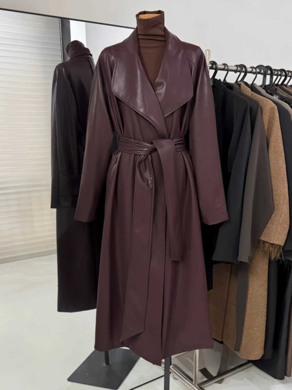 Autumn New French Style High end Suit Collar Over Knee Leather Trench Coat Women Clothing Waist Lace up Long Coat Winter ClothesT251226