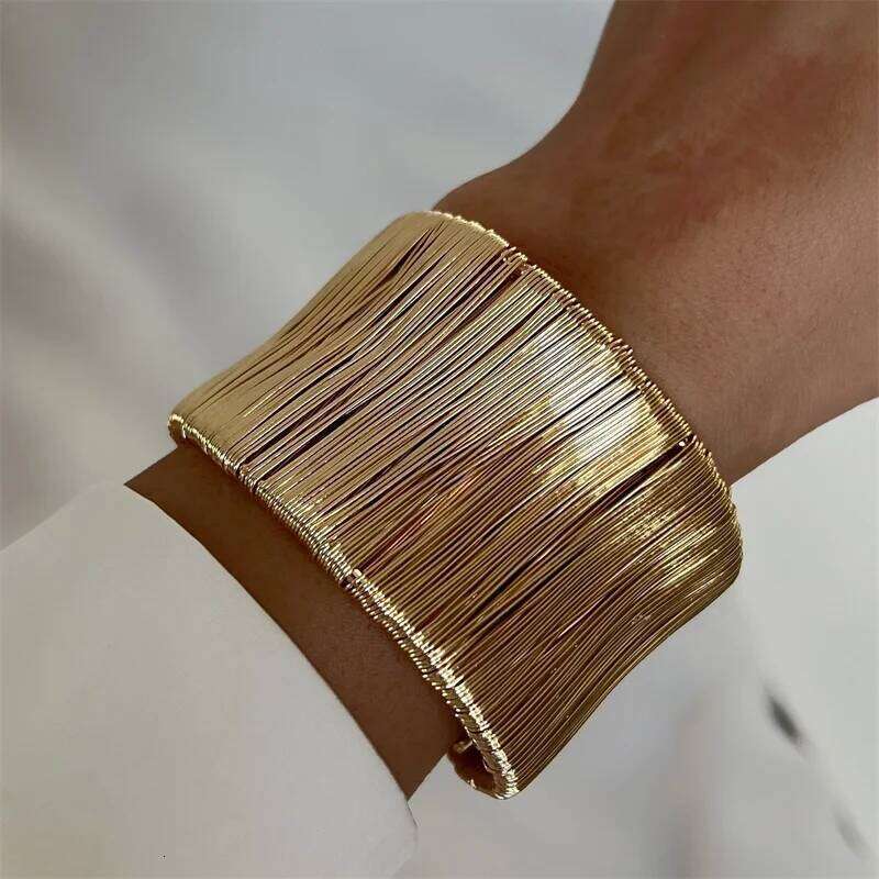 Vintage Gold Color Multi-Layer Opening Wide Cuff for Women Exaggerated Metal Lines Wrist Bracelet Party Jewelry Gift 25T1226