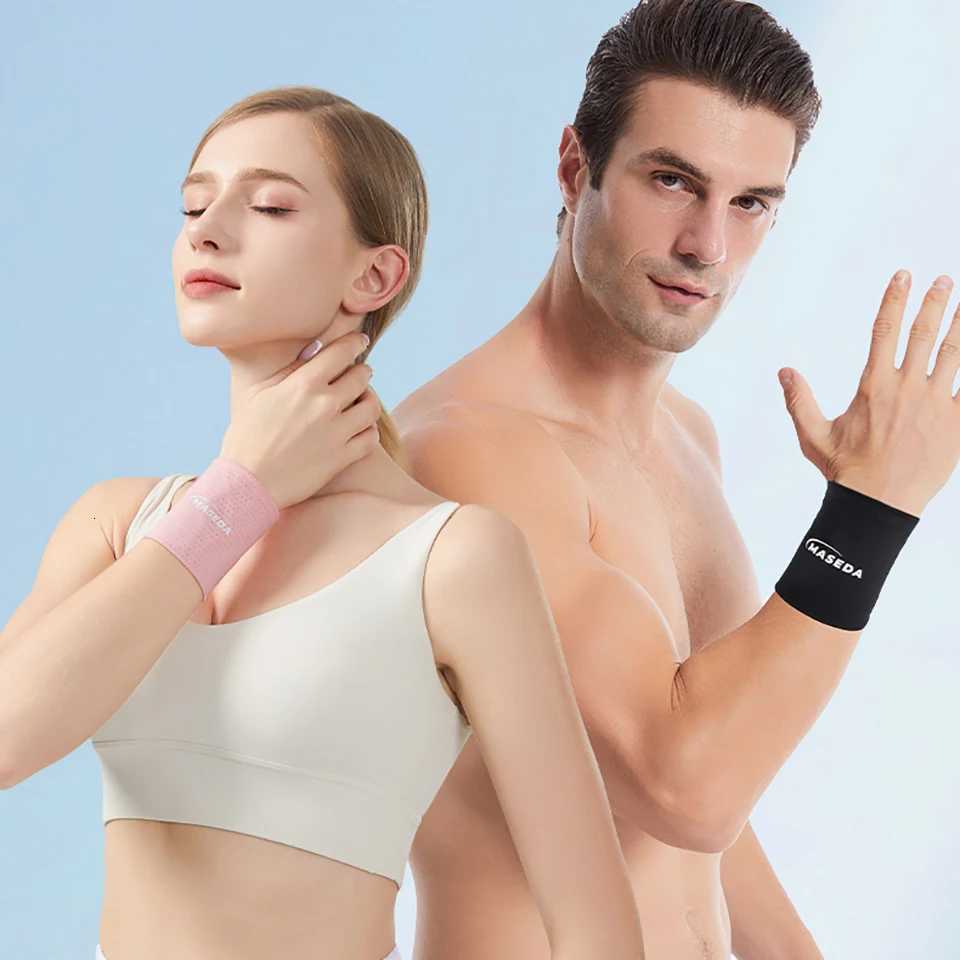 1Pcs Cold Sensation Wrist Guard Ice Silk Sports Wrist Guard In Summer Ice Cold Sweat Absorption Thin Section Fitness Hand Band M251226