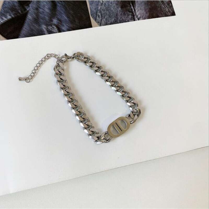 Pendant necklace New Designer Accessories Internet Celebrity Gold Thick Letter Double D Titanium lace Women Hip Hop Pig Nose Collar Bone Versatile